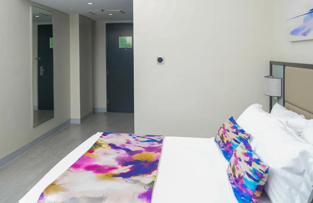 Savoy Hotel Manila Near Airport Naia Terminal 3 Mnl-1